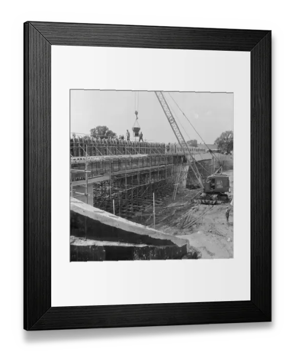 Framed Print : Barn Bank Lane bridge JLP01_08_060498
