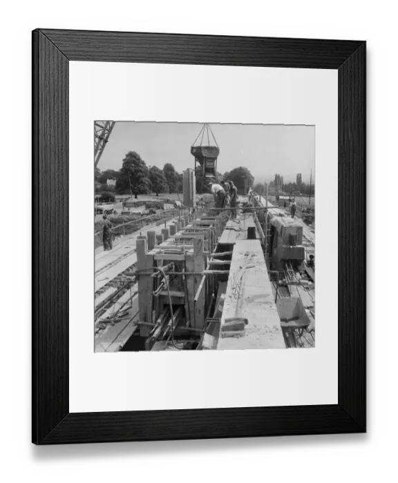 Framed Print : Barn Bank Lane bridge JLP01_08_060500