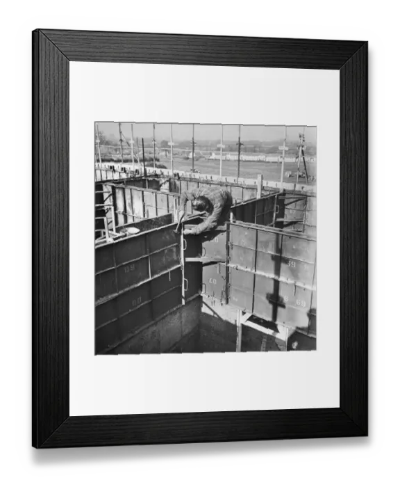 Framed Print : Shuttering JLP01_08_000716