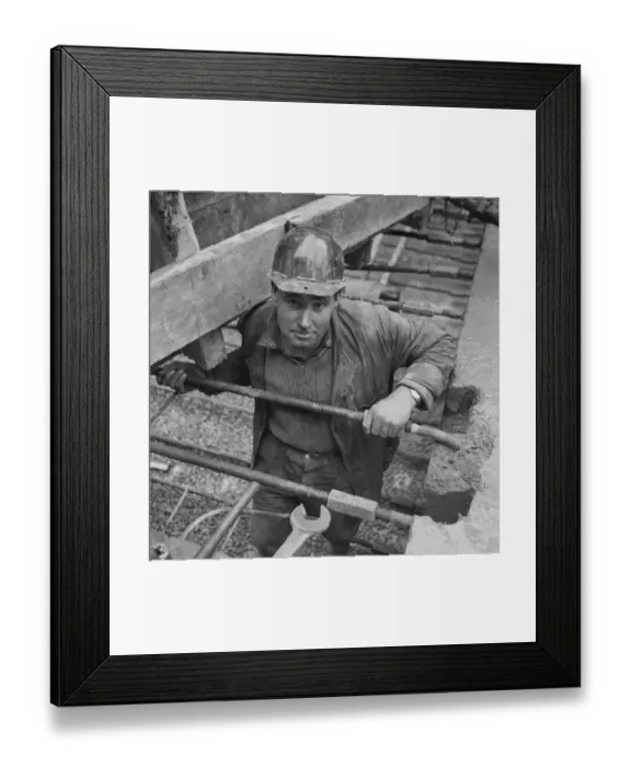 Framed Print : Welder JLP01_08_053944