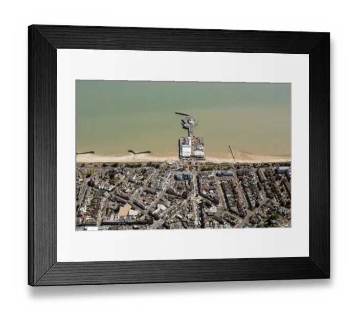 Framed Print : Clacton on Sea 33138_034
