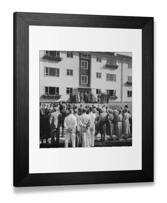 Framed Print : Easiform flats JLP01_08_010652A Framed Print : Easiform flats JLP01_08_010652A