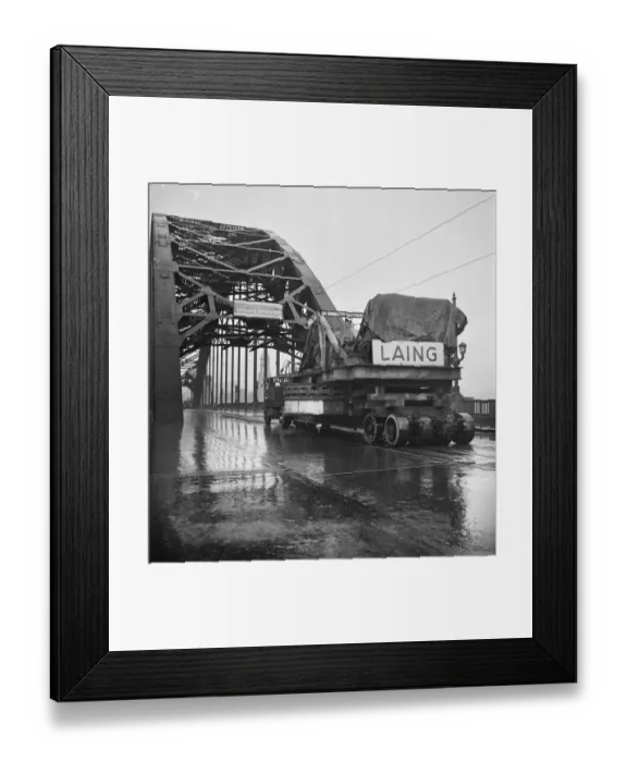 Framed Print : Low loader JLP01_08_001557 Framed Print : Low loader JLP01_08_001557
