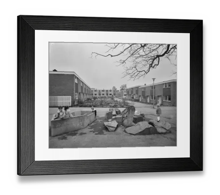 Framed Print : Childrens play area JLP01_08_076262 Framed Print : Childrens play area JLP01_08_076262