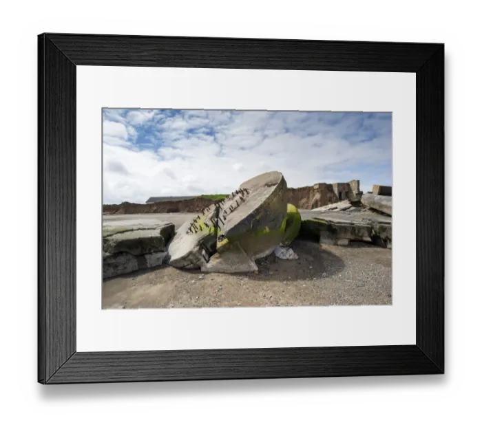 Framed Print : Coastal erosion Kilnsea DP169734