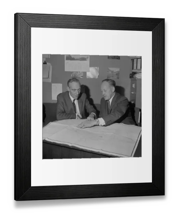 Framed Print : Management team JLP01_08_086230