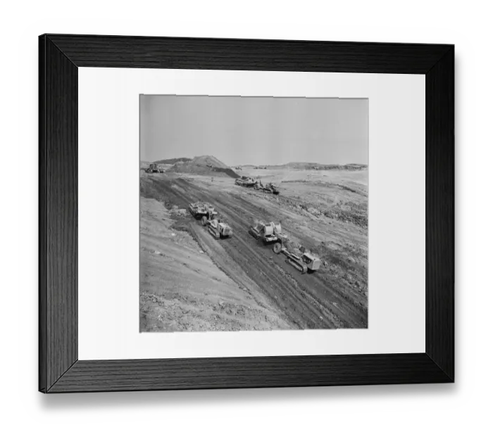 Framed Print : Reshaping the land JLP01_08_008795