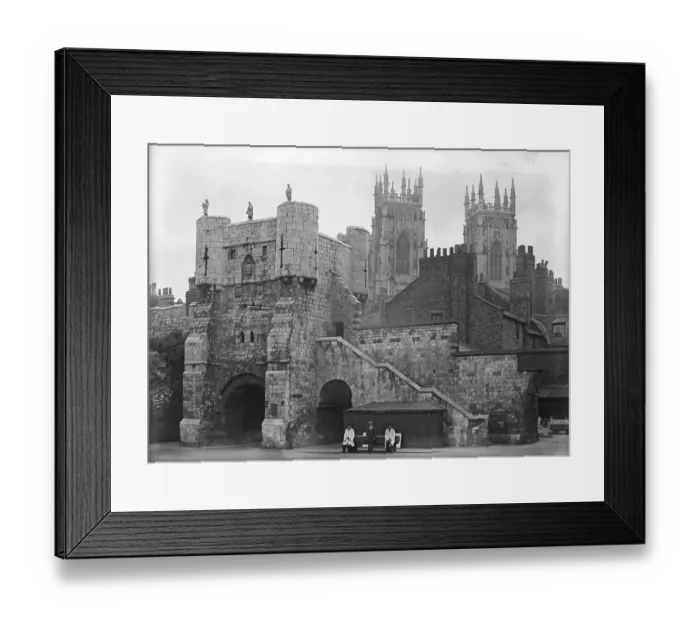 Framed Print : Bootham Bar BB057003