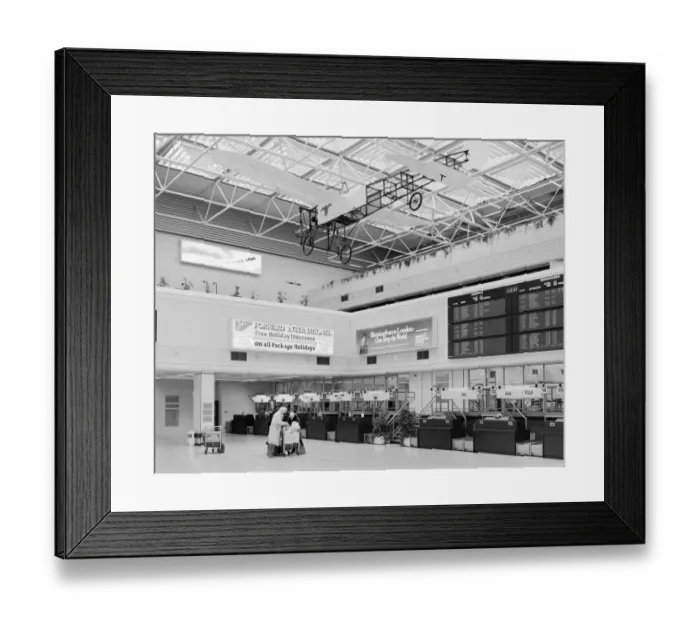 Framed Print : Terminal interior JLP01_09_850079