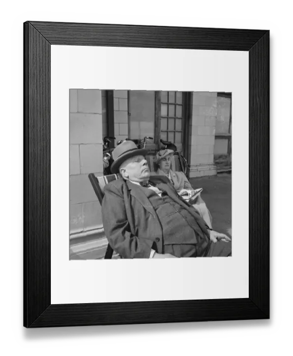 Framed Print : Dozing JLP01_08_008860