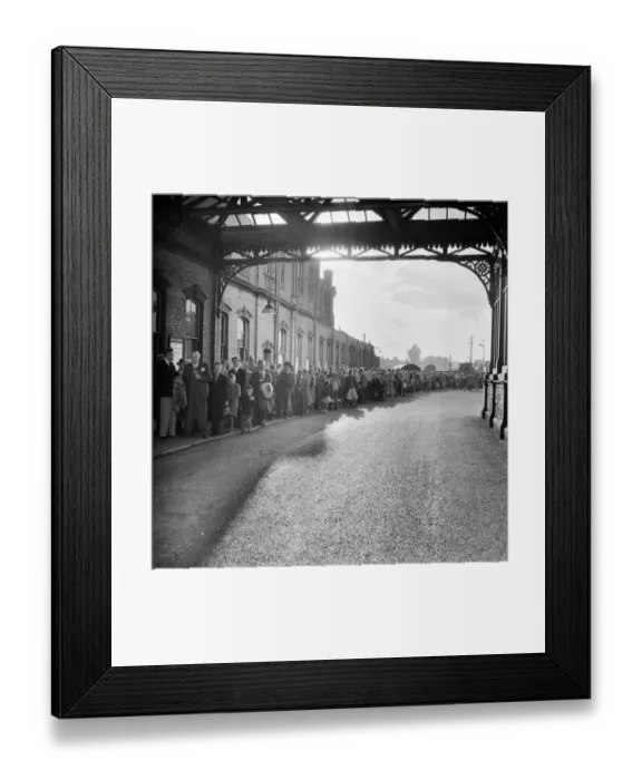 Framed Print : Office outing JLP01_08_008887