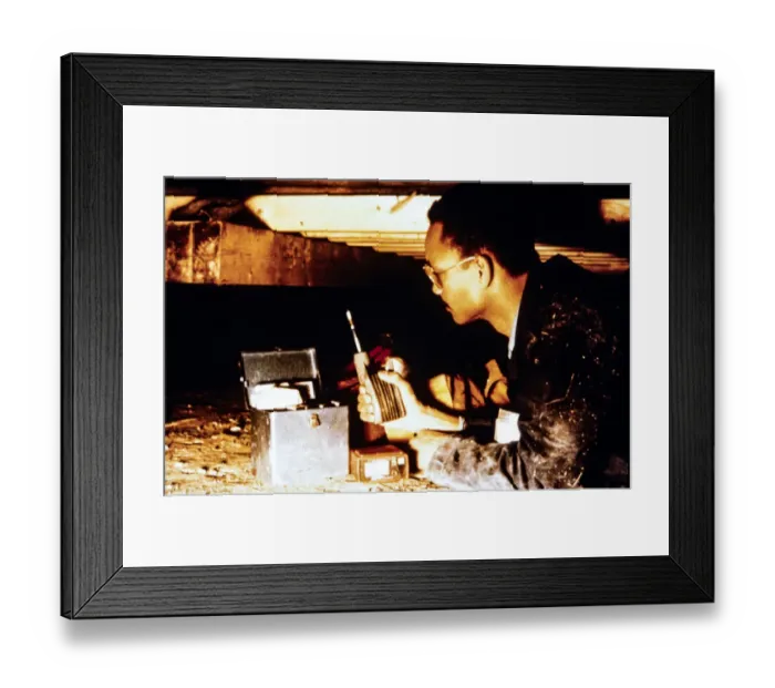 Framed Print : Air sampling JLP01_14_00148 Framed Print : Air sampling JLP01_14_00148