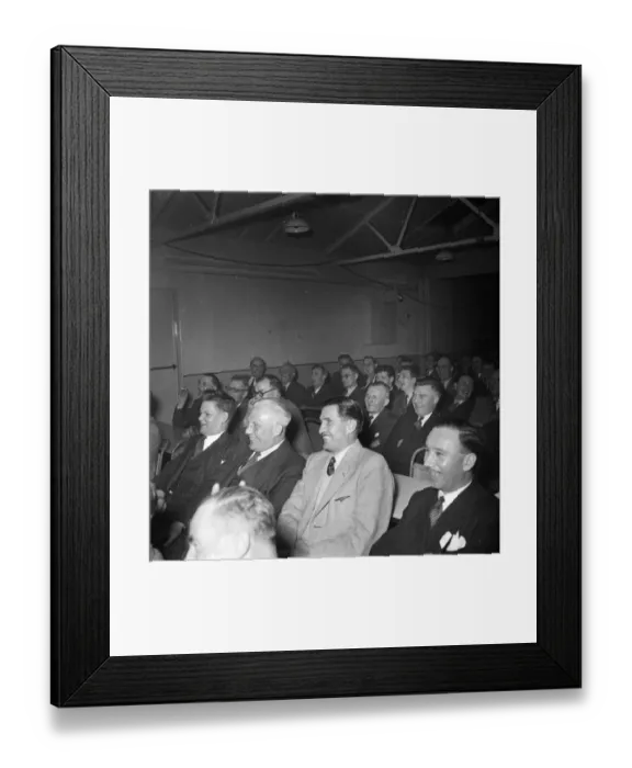 Framed Print : An evening entertainment JLP01_08_008447