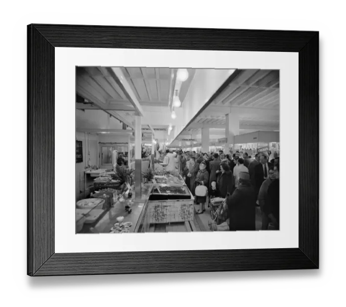 Framed Print : Fish market JLP01_08_067219