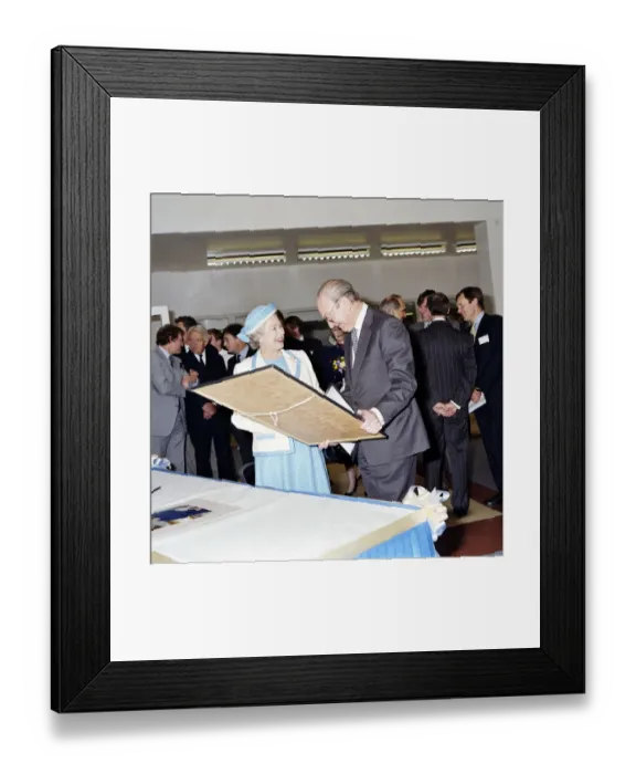 Framed Print : Royal opening JLP01_11_5610_9_11