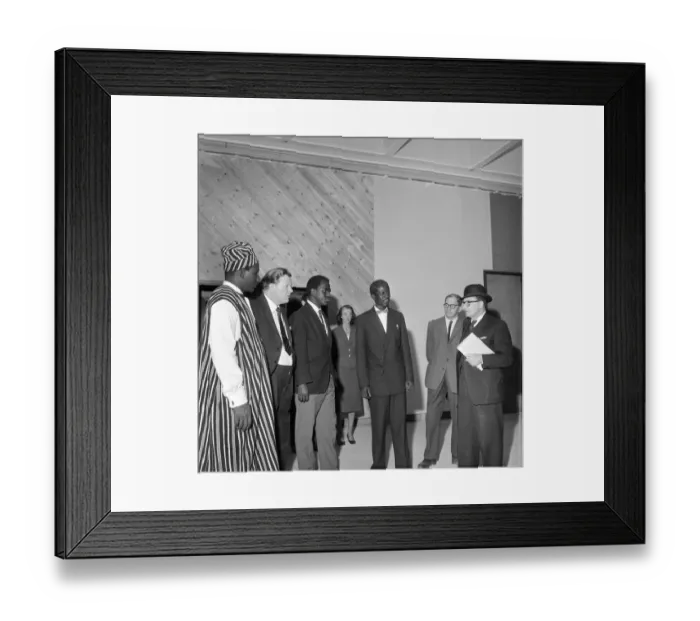 Framed Print : Visiting dignitaries JLP01_08_063426 Framed Print : Visiting dignitaries JLP01_08_063426