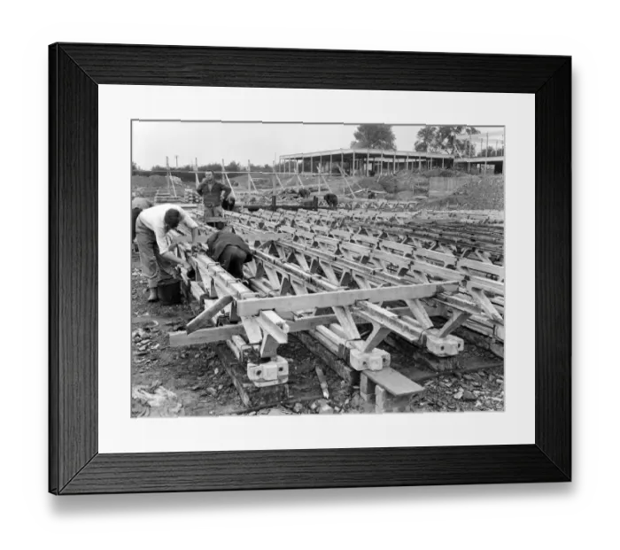 Framed Print : Assembling beams JLP01_08_053121