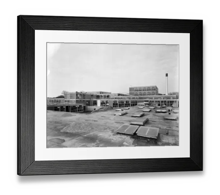Framed Print : School building JLP01_08_053962 Framed Print : School building JLP01_08_053962