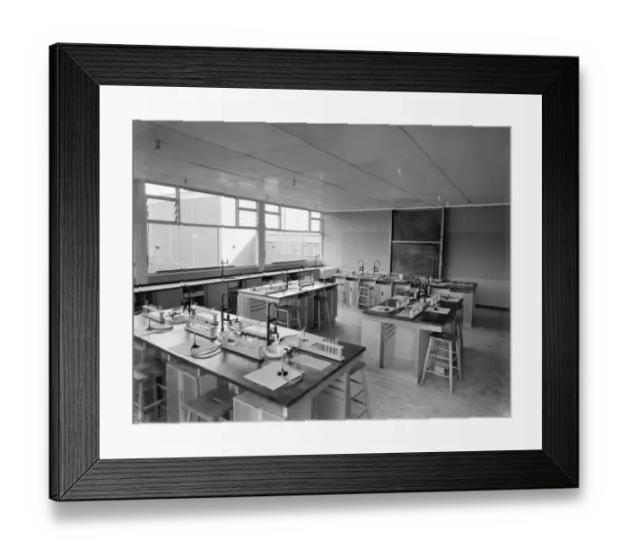 Framed Print : Science lab JLP01_08_055346 Framed Print : Science lab JLP01_08_055346