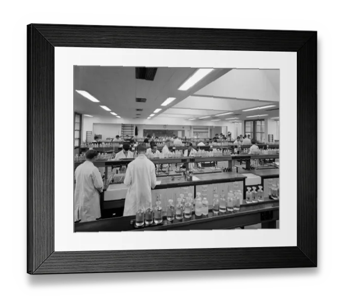 Framed Print : Chemistry lab JLP01_08_069816