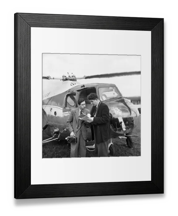 Framed Print : Route planning JLP01_08_049267b