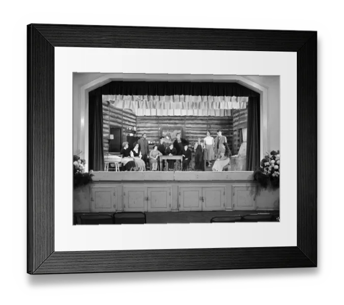 Framed Print : Putting on a show JLP01_08_061175 Framed Print : Putting on a show JLP01_08_061175