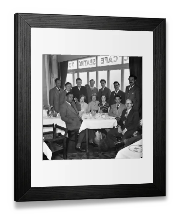 Framed Print : Cafe JLP01_08_021573 Framed Print : Cafe JLP01_08_021573