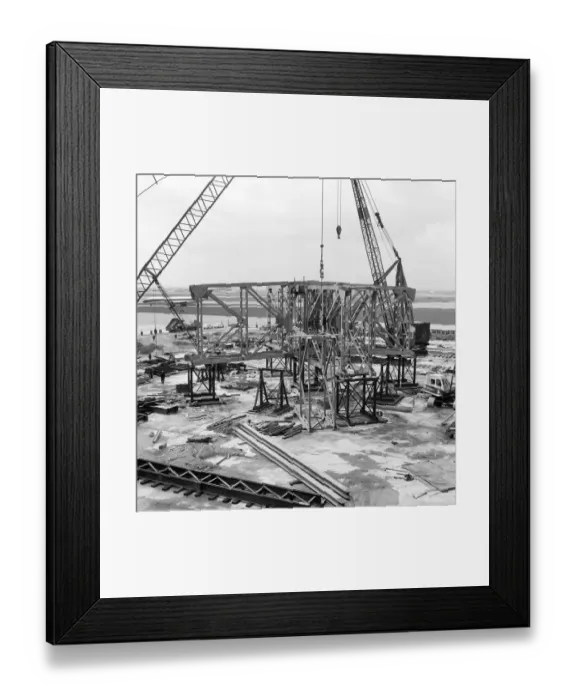 Framed Print : Lattice framework JLP01_08_083781 Framed Print : Lattice framework JLP01_08_083781