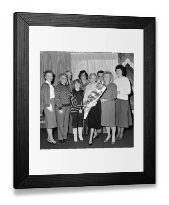 Framed Print : Retirement presentation JLP01_09_870425 Framed Print : Retirement presentation JLP01_09_870425