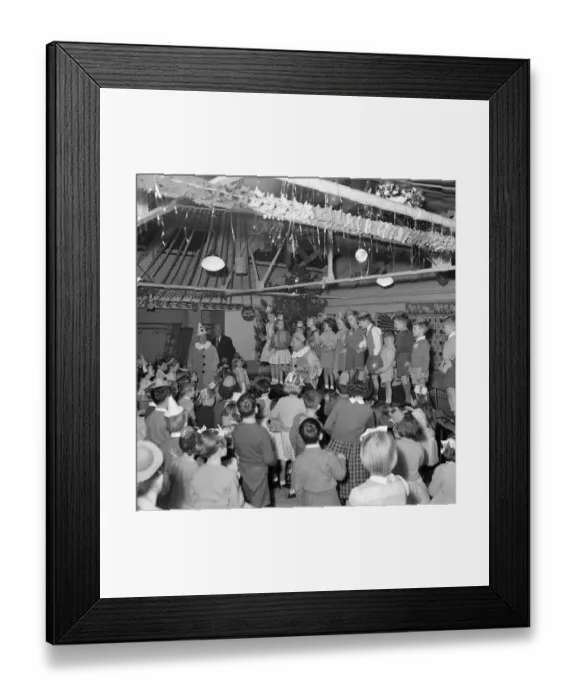 Framed Print : Clowns JLP01_08_053676