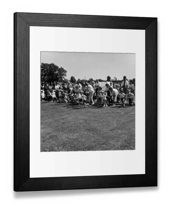 Framed Print : Ready steady go JLP01_09_860868