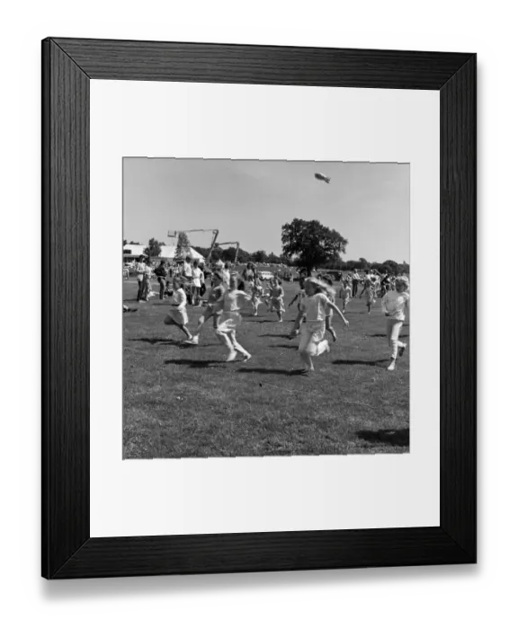 Framed Print : Finish line JLP01_09_860871