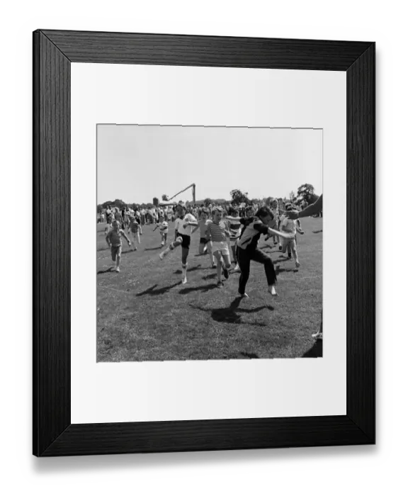Framed Print : Finish line JLP01_09_860879