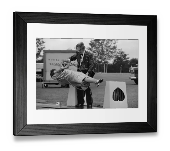 Framed Print : Levitation JLP01_09_771221