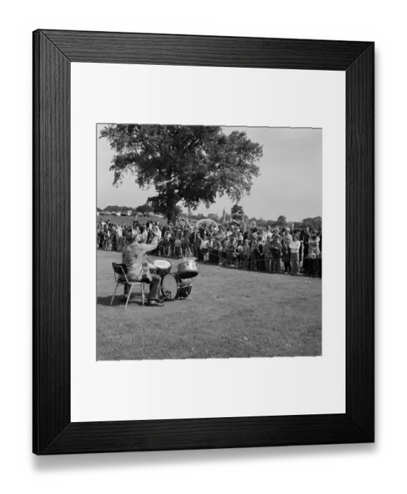 Framed Print : Drumming JLP01_09_792066