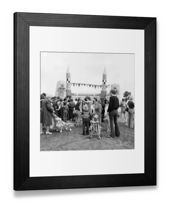 Framed Print : Bouncy castle JLP01_09_792081