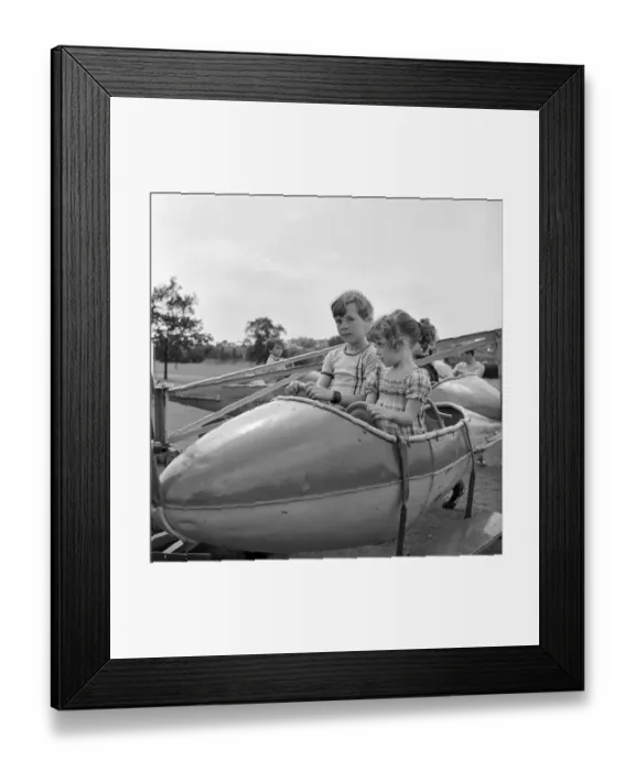 Framed Print : Flying JLP01_09_841352