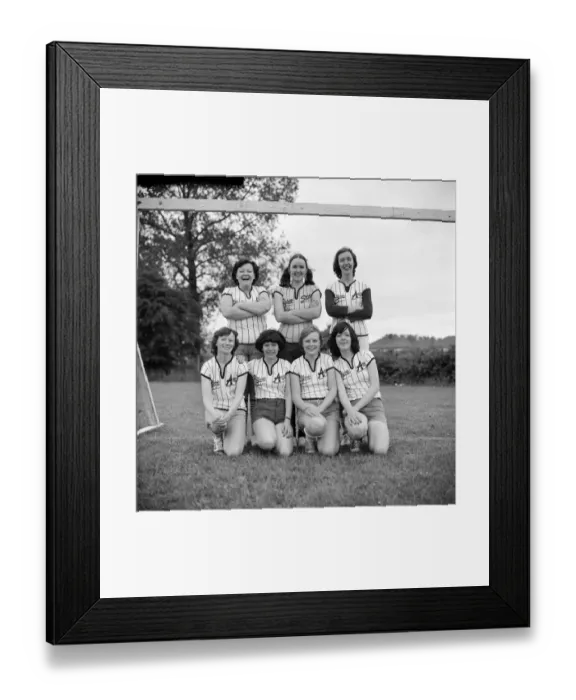 Framed Print : Womens team JLP01_09_771212
