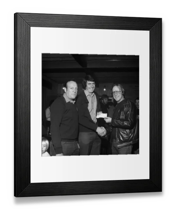 Framed Print : Minders cheque JLP01_09_803462