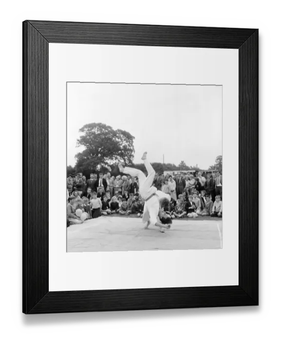 Framed Print : Judo demonstration JLP01_08_060179