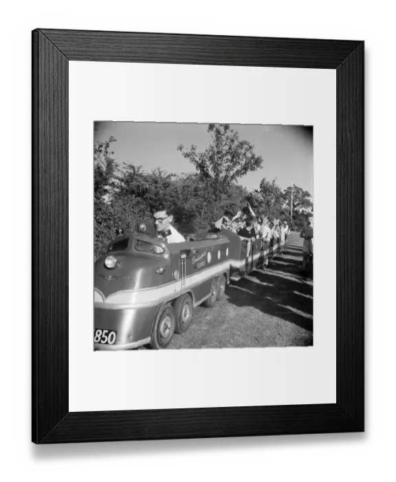 Framed Print : Train ride JLP01_08_043914 Framed Print : Train ride JLP01_08_043914