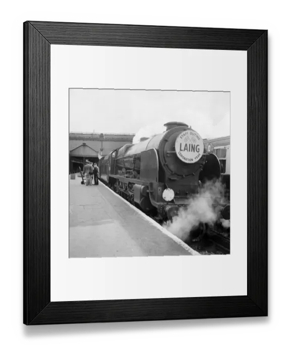 Framed Print : Day trip by train JLP01_08_008843a Framed Print : Day trip by train JLP01_08_008843a