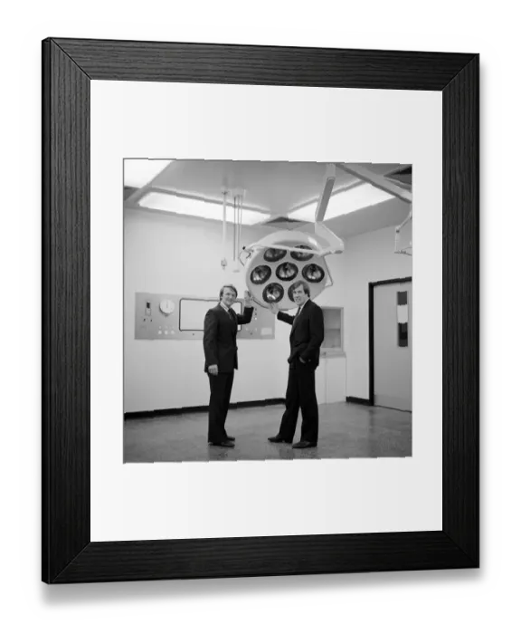 Framed Print : Operating theatre handover JLP01_09_823228