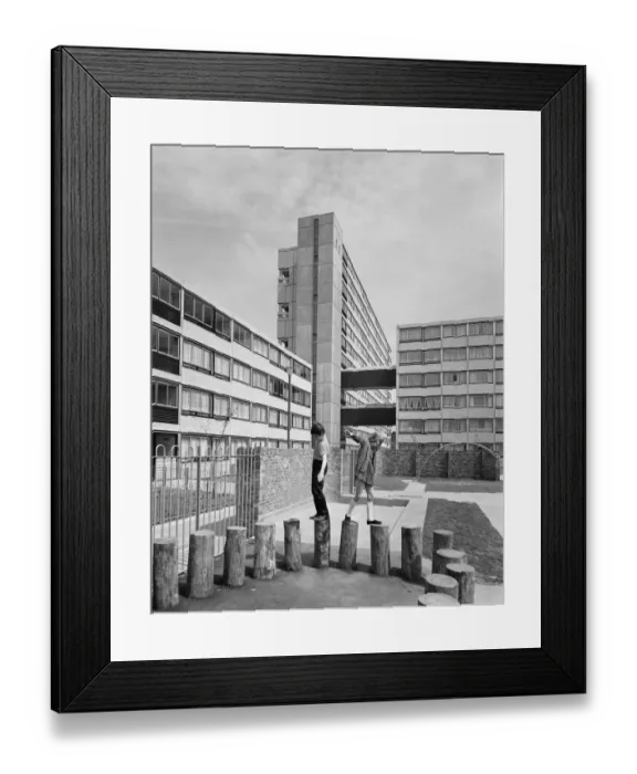 Framed Print : Pooles Park JLP01_08_084205