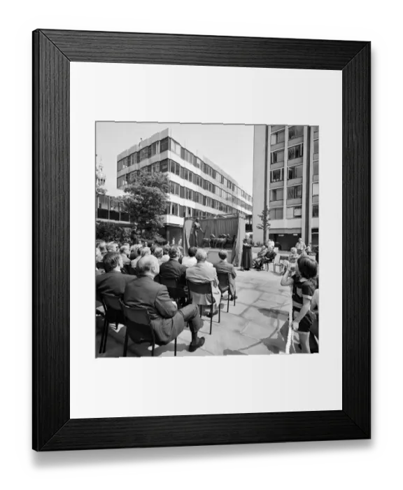 Framed Print : Unveiling ceremony JLP01_09_752998 Framed Print : Unveiling ceremony JLP01_09_752998