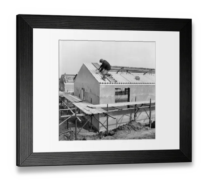 Framed Print : Roofing JLP01_08_008427
