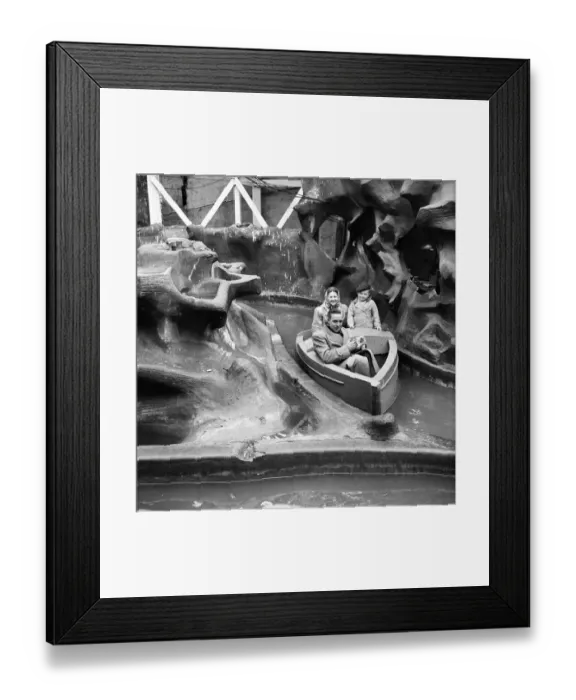 Framed Print : Boat ride JLP01_08_021558