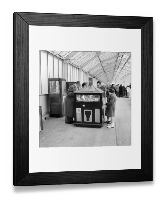 Framed Print : Arcade games JLP01_08_021566