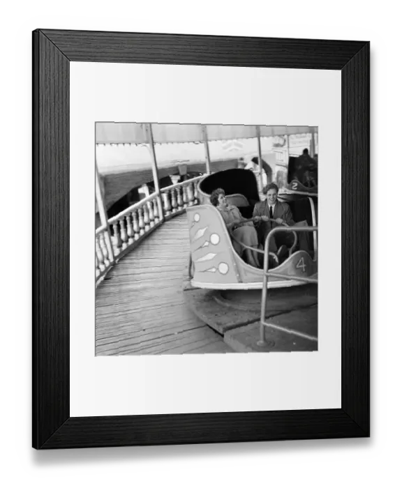 Framed Print : Waltzers JLP01_08_021564