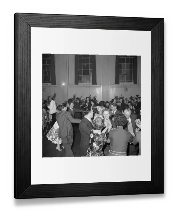 Framed Print : Dancefloor JLP01_08_054037
